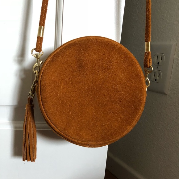 Forever 21 Handbags - Forever 21 Circular Crossbody bag